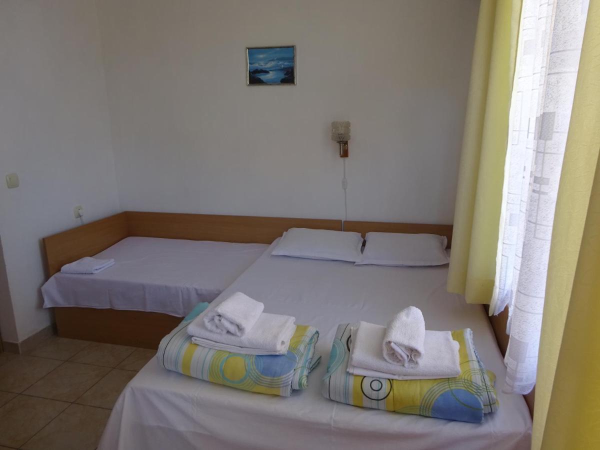 Hris Hotel Csernomorec Kültér fotó