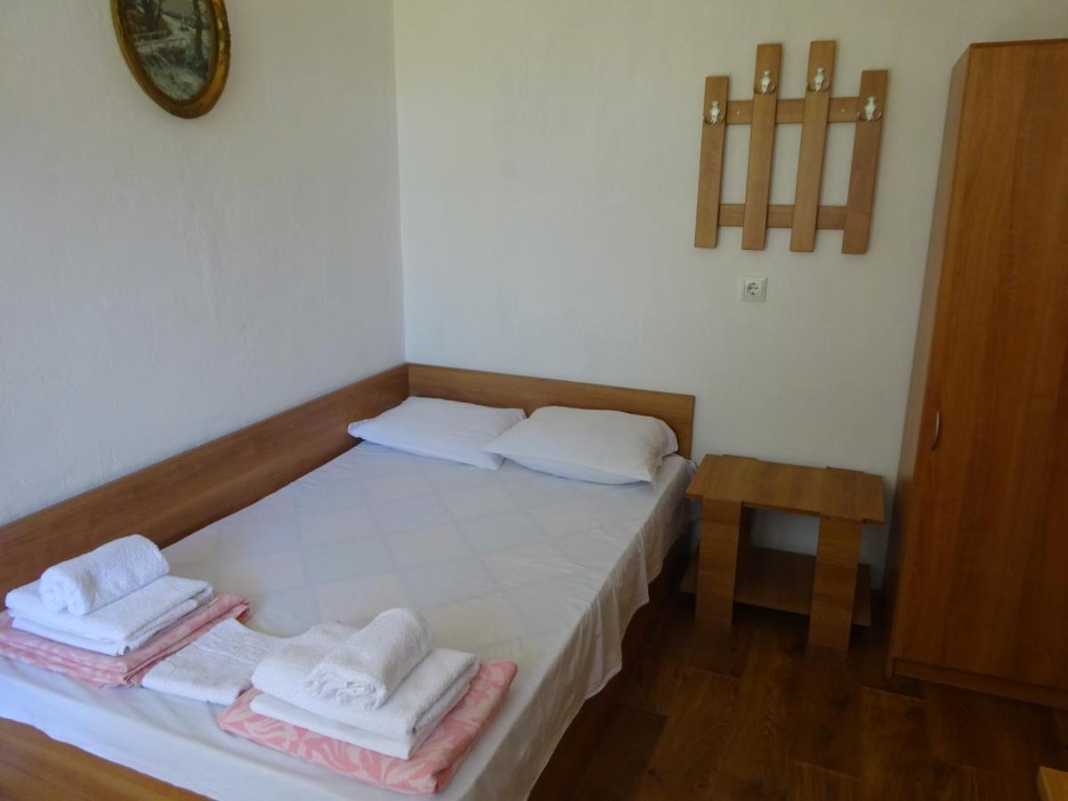 Hris Hotel Csernomorec Kültér fotó