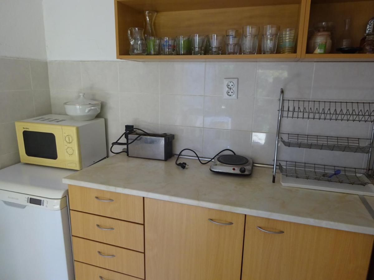 Hris Hotel Csernomorec Kültér fotó