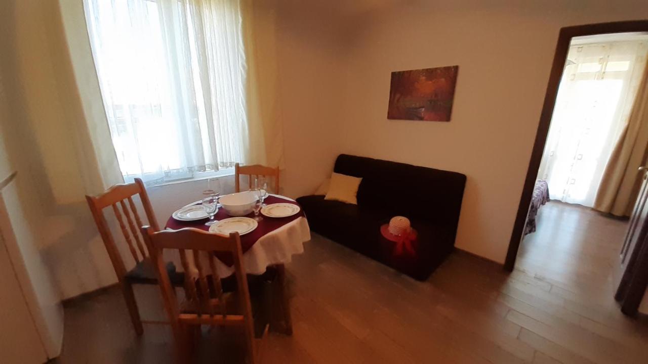 Hris Hotel Csernomorec Kültér fotó