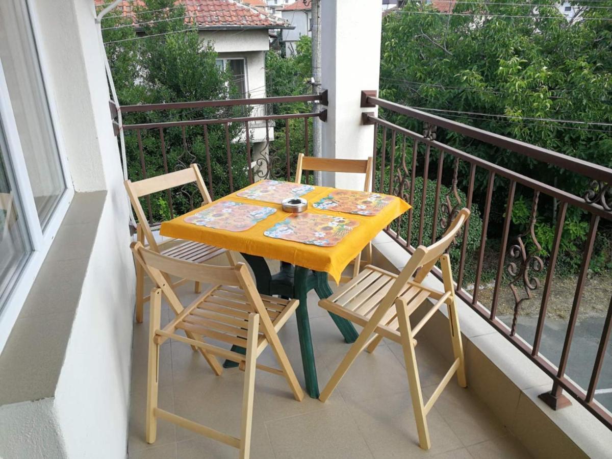 Hris Hotel Csernomorec Kültér fotó